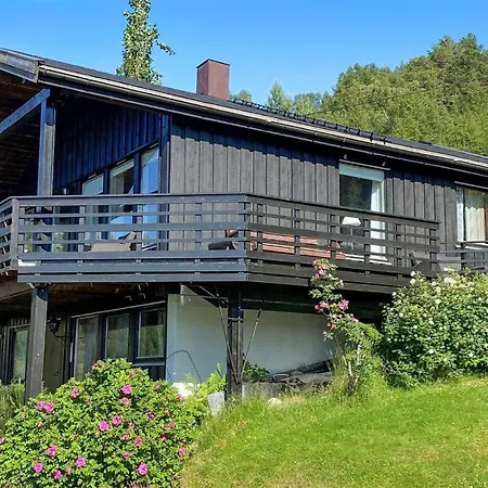 Cozy In Hellandsjoen With Kitchen Casa vacanze *